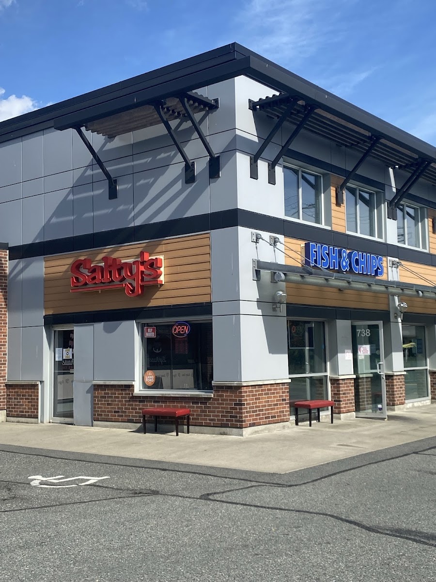 Salty's Fish And Chips Photos 2